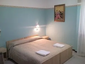Hotel Silvana Rimini 2*,